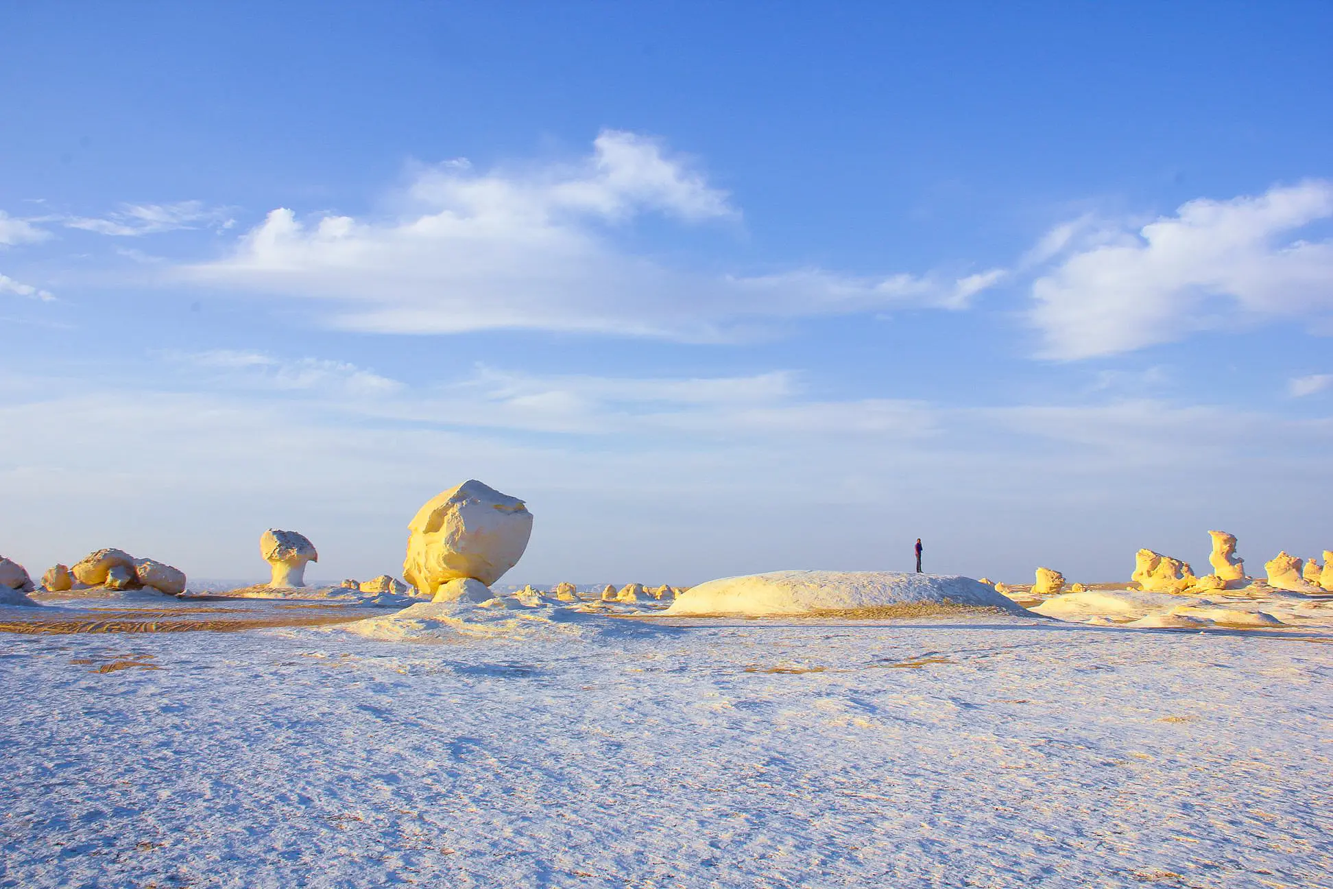 Experience the Magic of Bedouin Camping in Bahariya Oasis: A Night Under the Stars